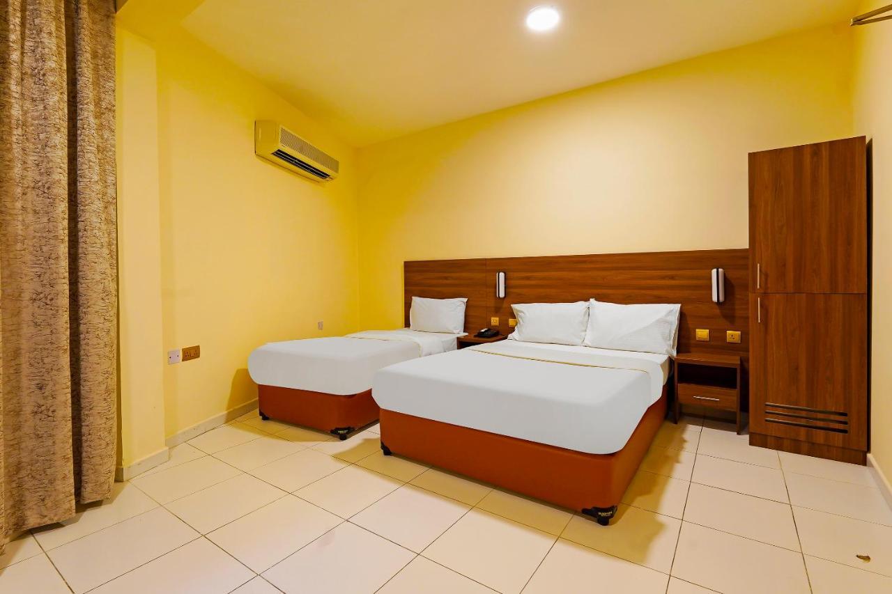 Oyo 925 Emirates Hotel Dubai Luaran gambar
