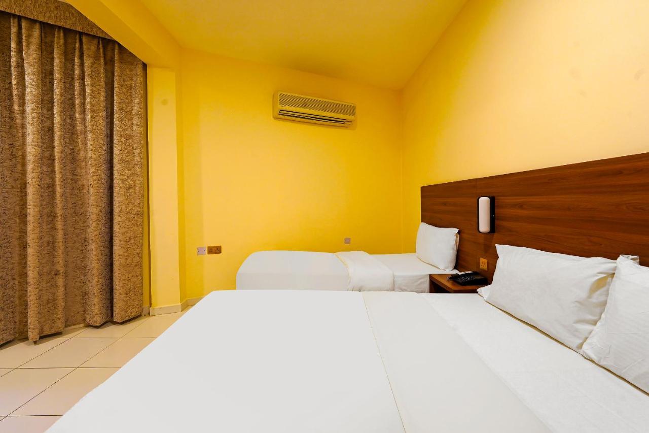 Oyo 925 Emirates Hotel Dubai Luaran gambar